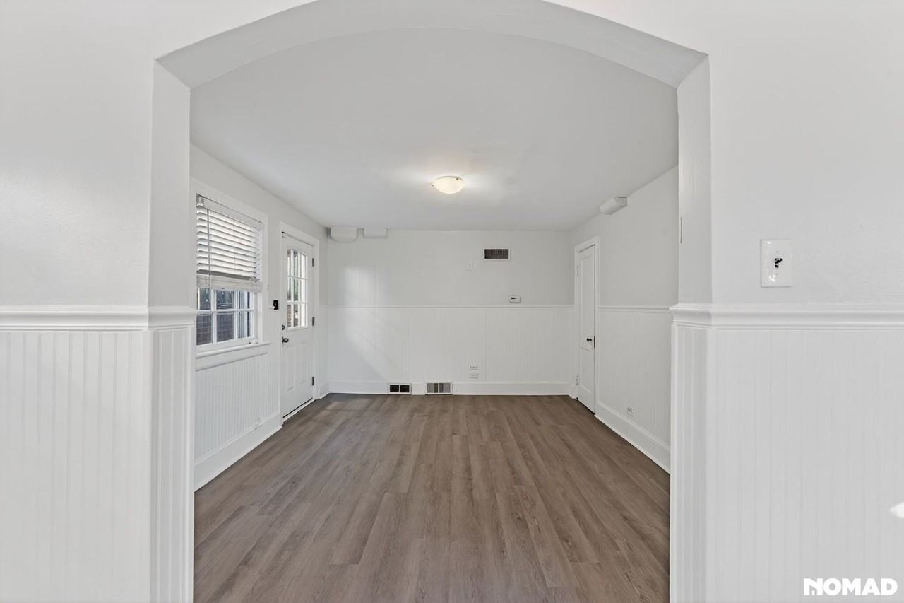 821 Onslow St - Photo 4 of 31