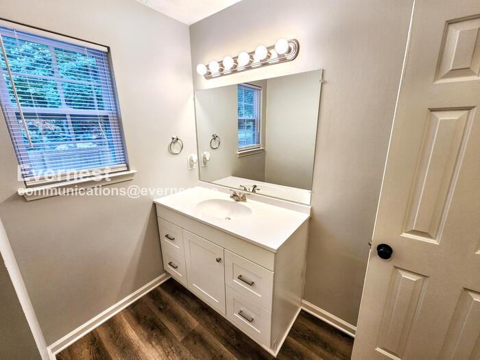 2800 Pebblebrook Ct - Photo 7 of 21