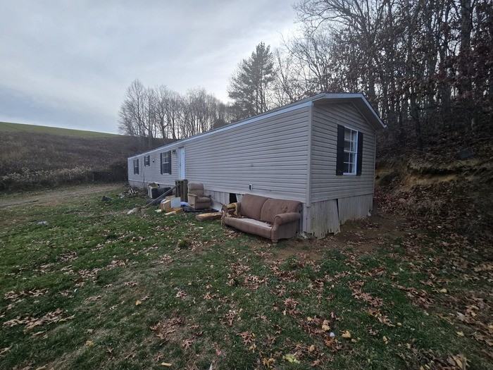 222 Farmington Rd - Photo 4 of 12