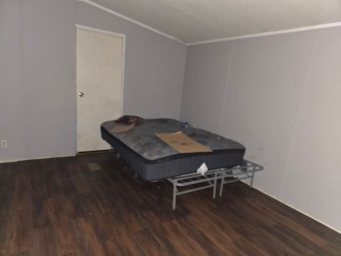 222 Farmington Rd - Photo 6 of 12