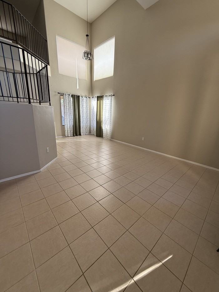 10229 E Prospect Vista Way - Photo 3 of 30