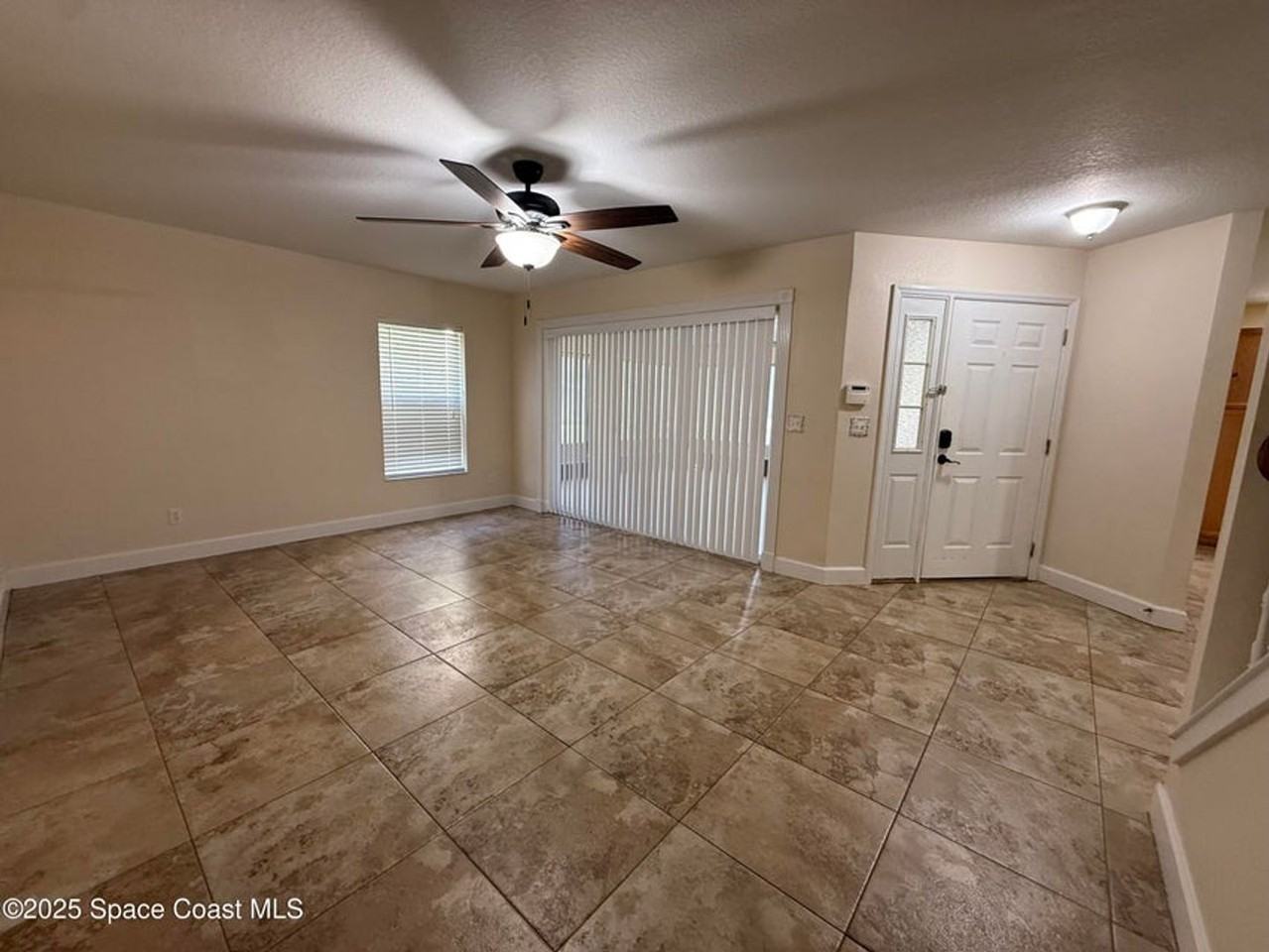 2613 S Park Ave - Photo 5 of 14