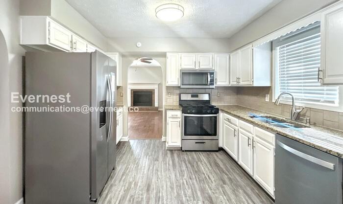 460 Ward Road - Photo 3 of 31