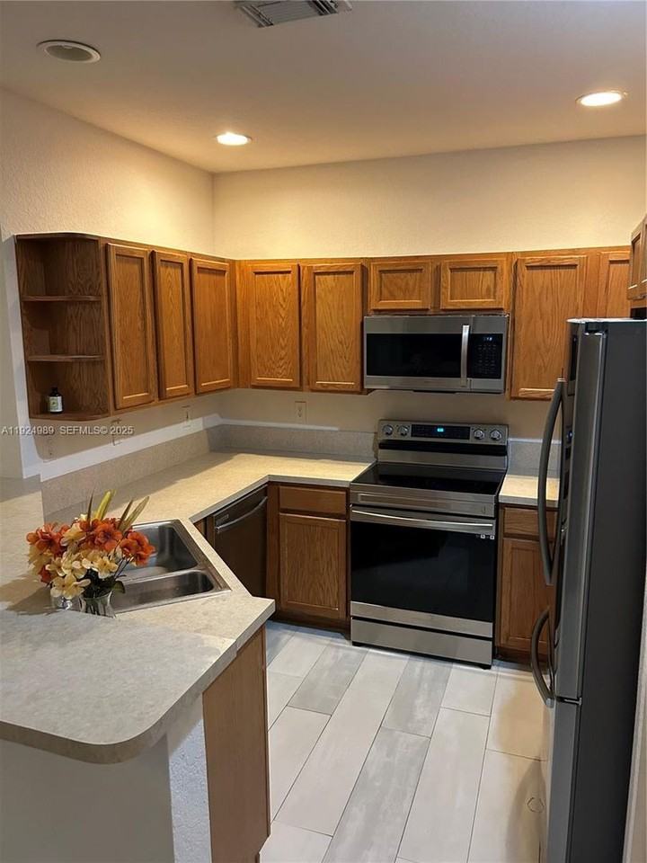 13903 Southwest 279th Lane - Photo 2 of 19