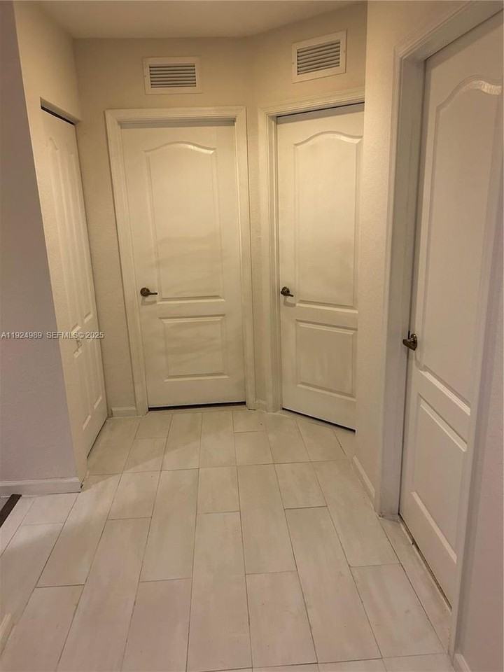 13903 Southwest 279th Lane - Photo 6 of 19