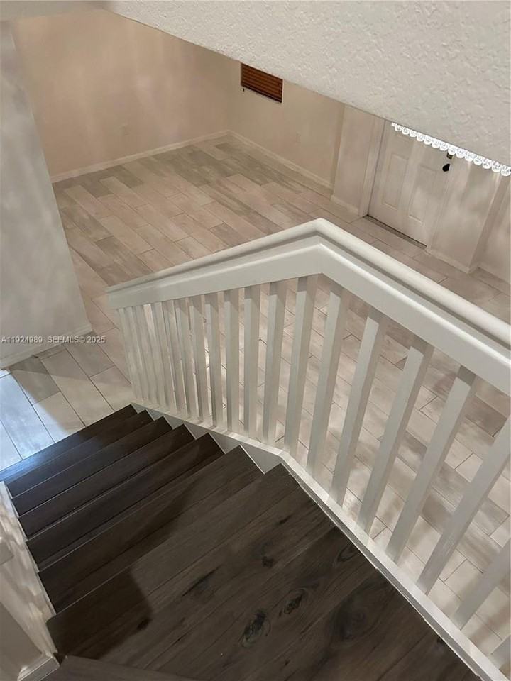 13903 Southwest 279th Lane - Photo 7 of 19