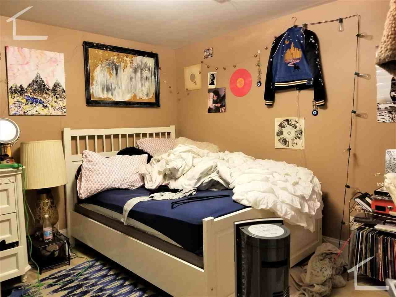 17 Saint Lukes Rd - Photo 5 of 7