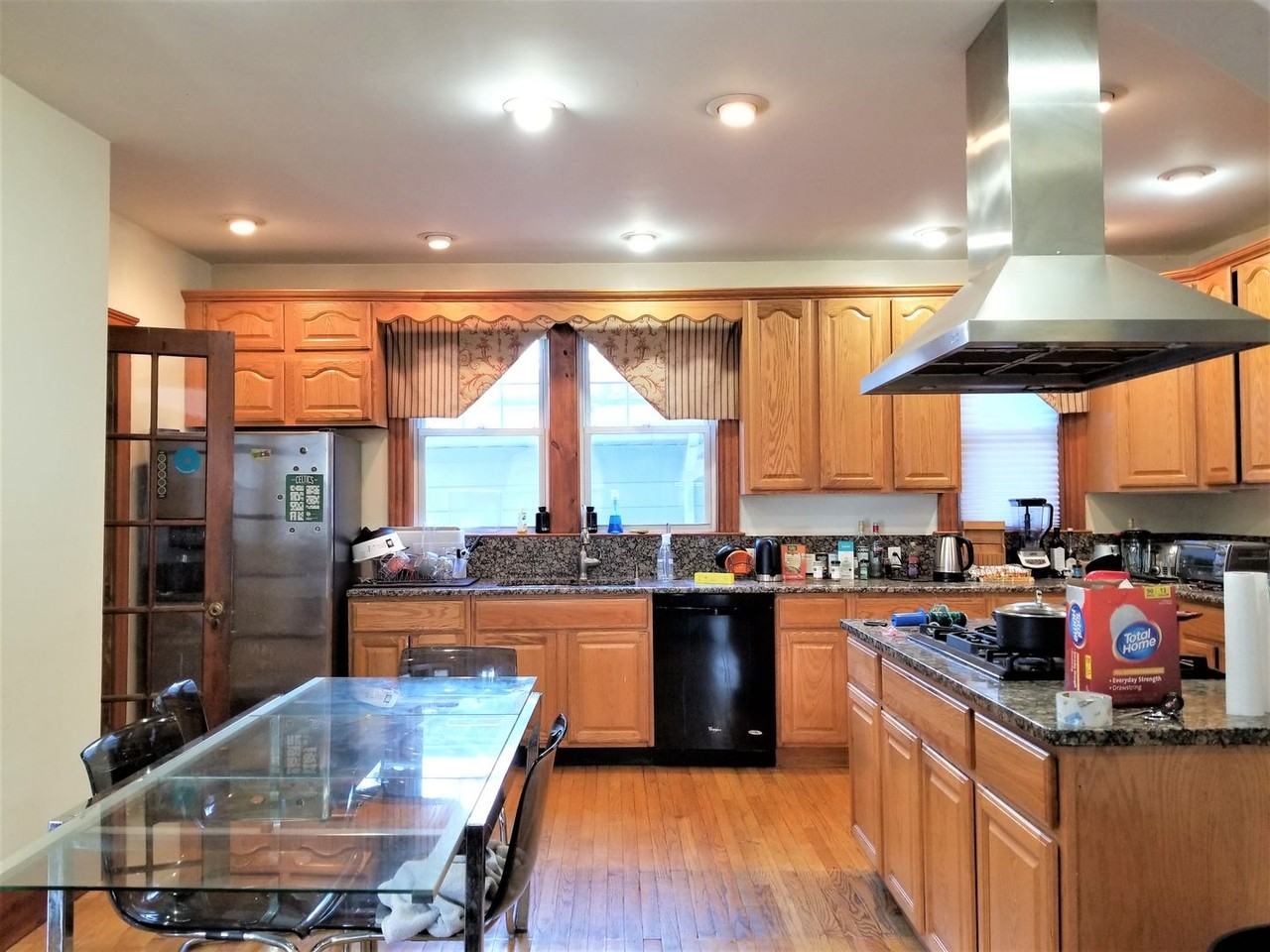 48 Babcock St - Photo 2 of 16