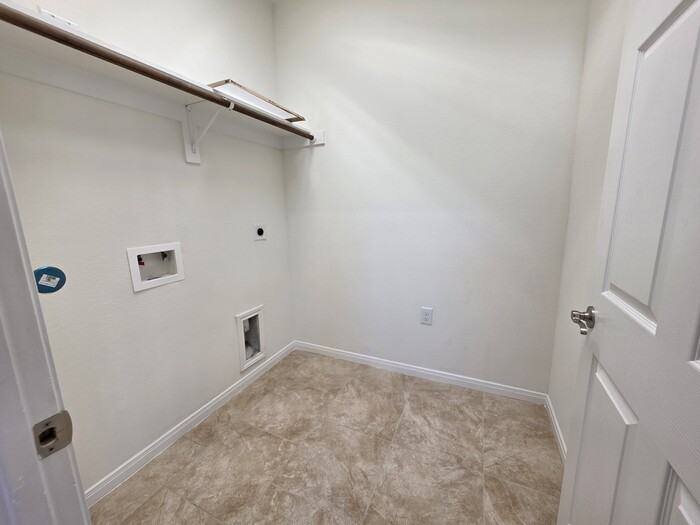 8810 Post Oak Lane - Photo 7 of 8