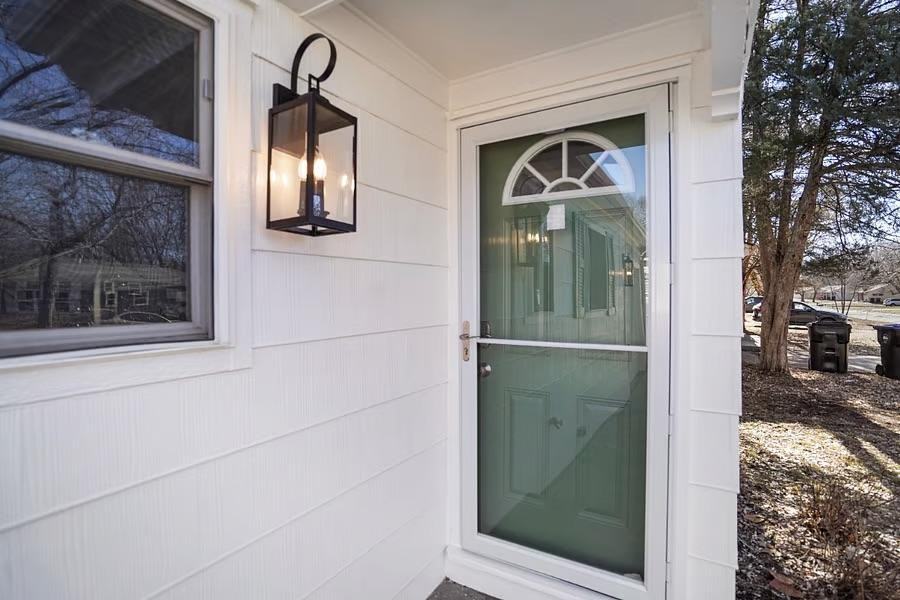 2412 Southwest Mission Avenue - Photo 7 of 20