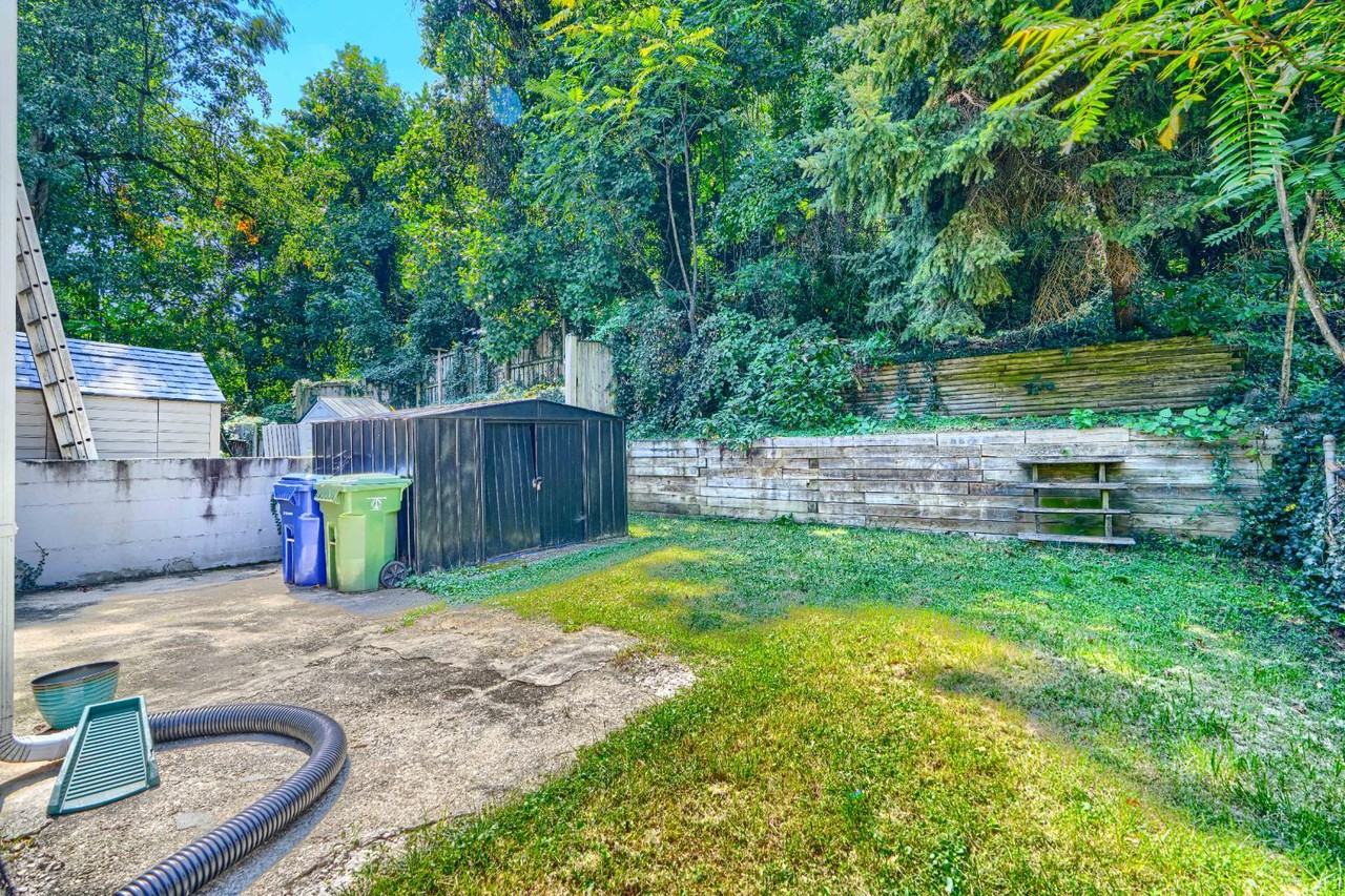 6110 Everall Avenue - Photo 7 of 15