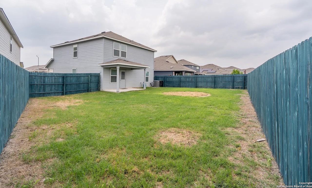 5802 Rolling Gln - Photo 3 of 10