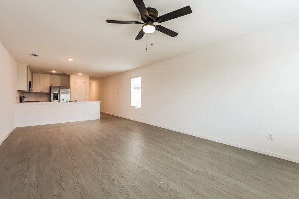 3415 Muenster Ave - Photo 3 of 16