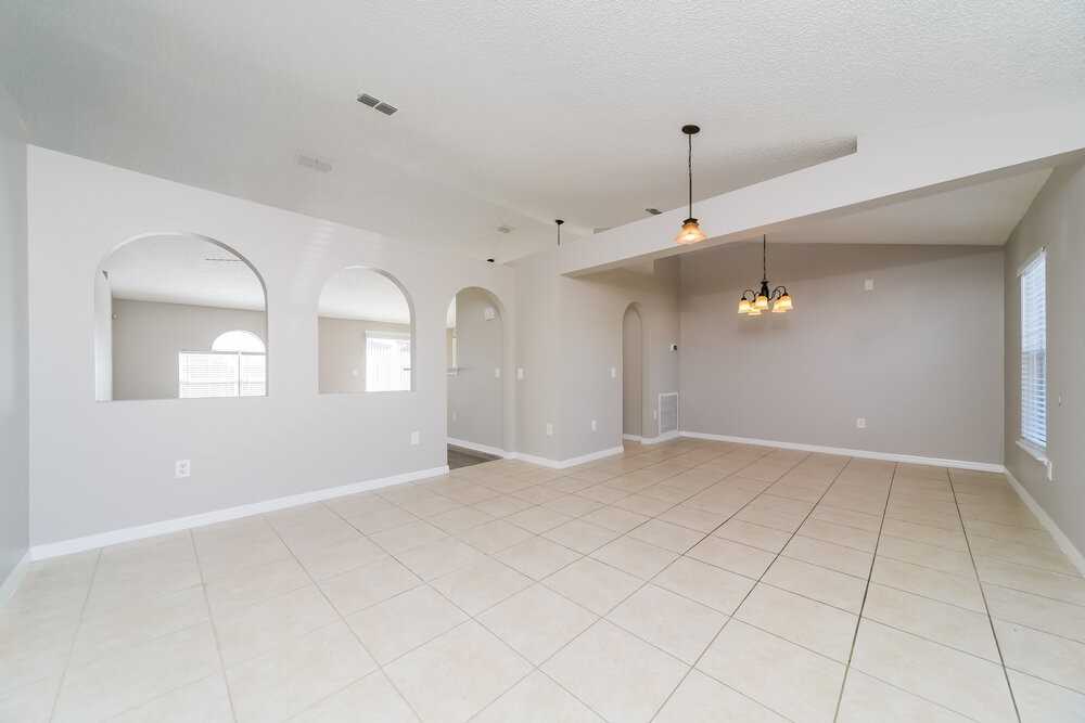 816 Jarnac Dr - Photo 5 of 16