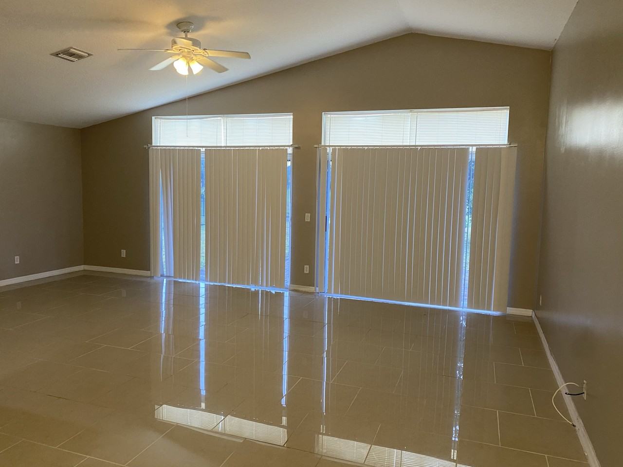 375 Lexington Ave Sw #NA - Photo 5 of 29