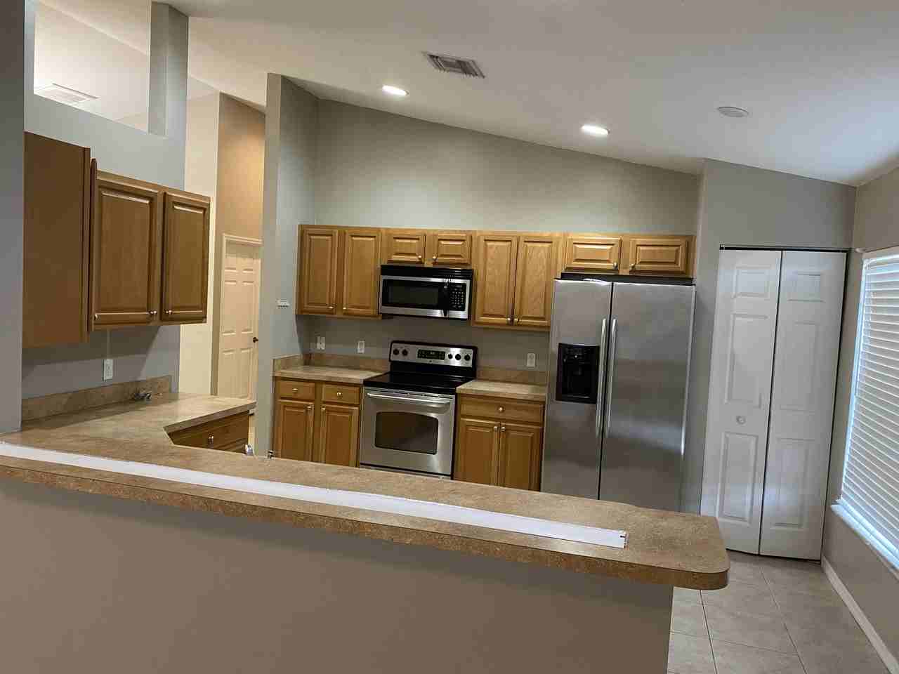 375 Lexington Ave Sw #NA - Photo 6 of 29