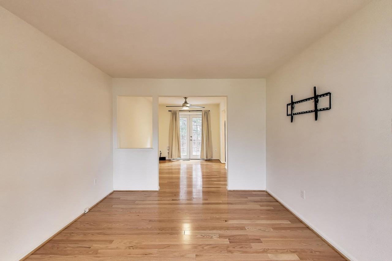 16 Tabiona Ct - Photo 3 of 21