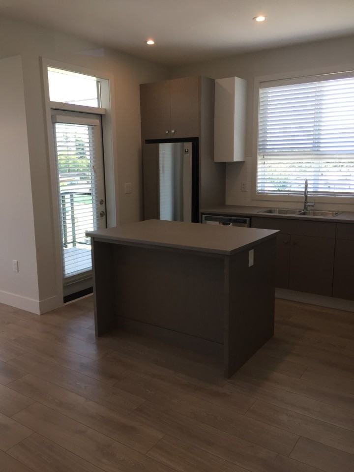 1516 Mccallum Road - Photo 5 of 15