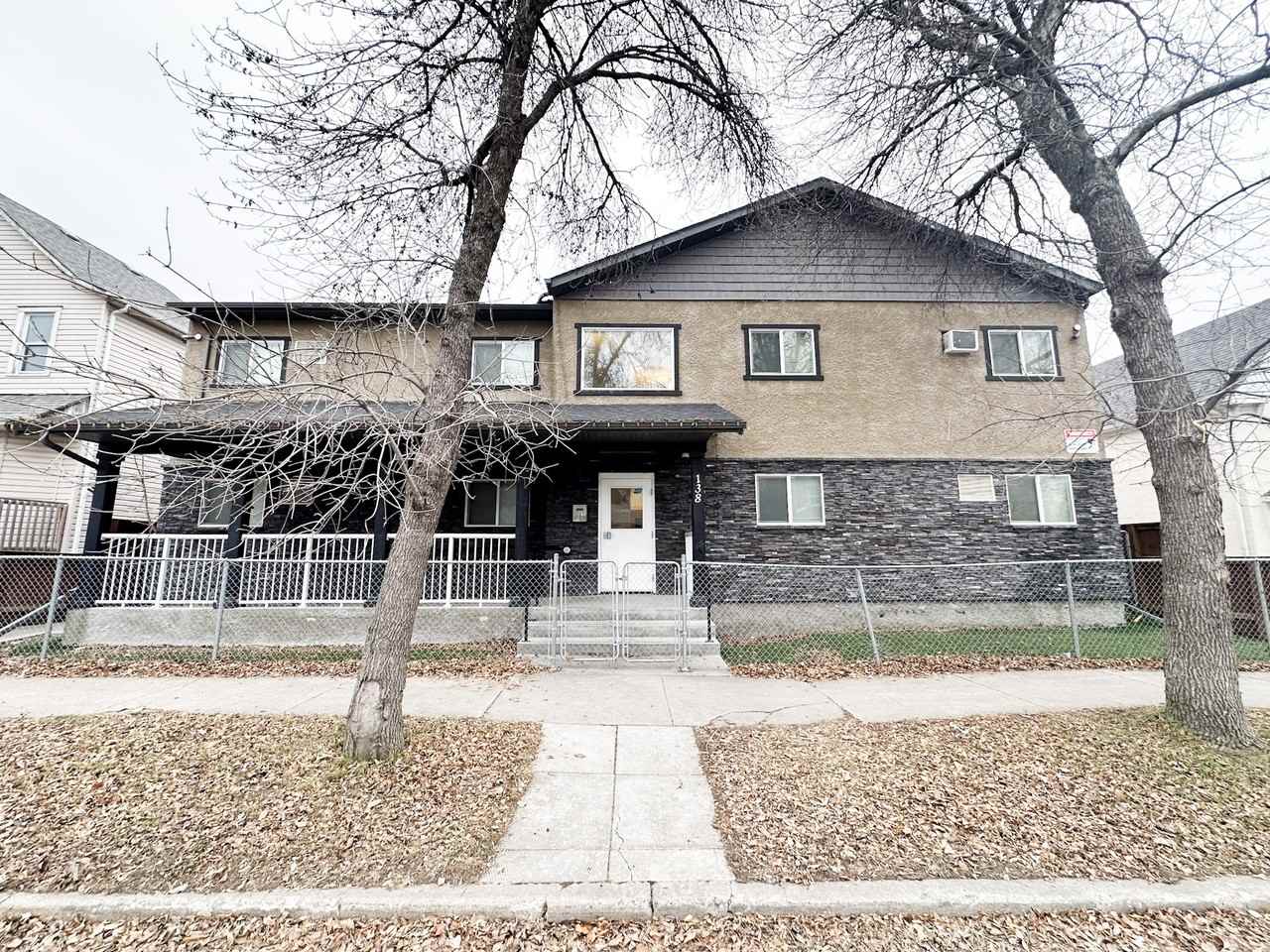 138 Lorne Avenue #204