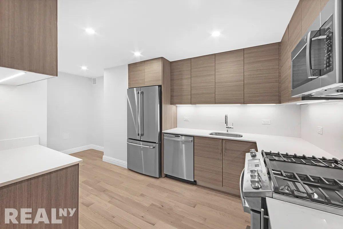 West 89th Street #002T - Photo 3 of 5