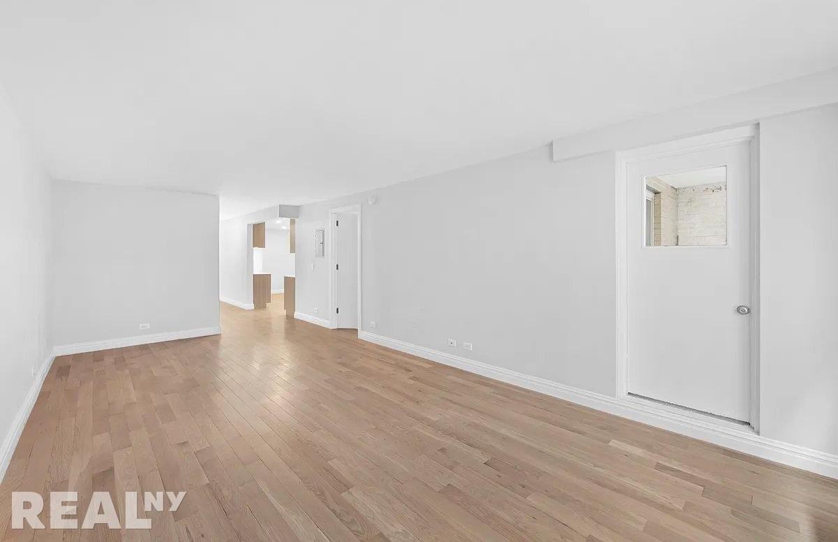 West 89th Street #002T - Photo 4 of 5