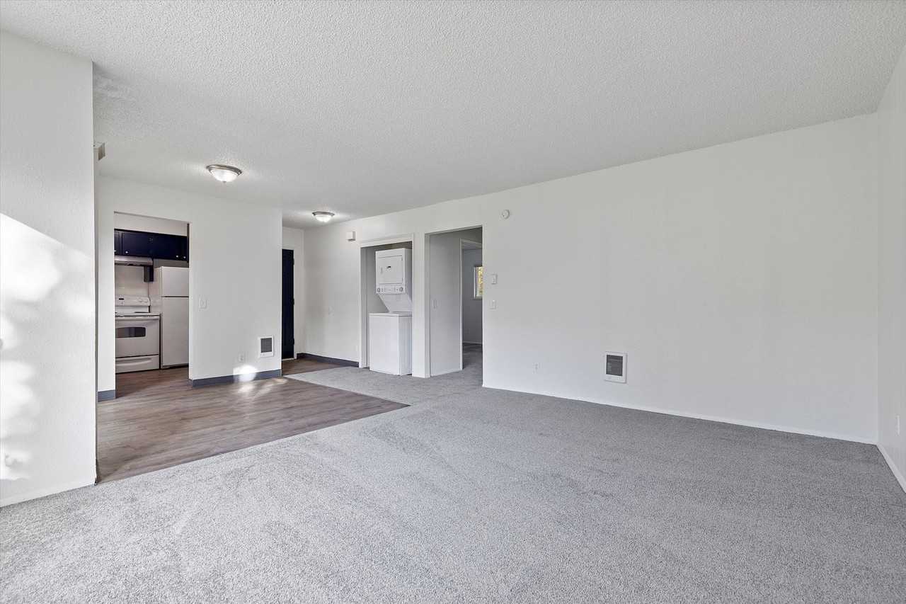 Briar Rose Apartments - Photo 6 of 16