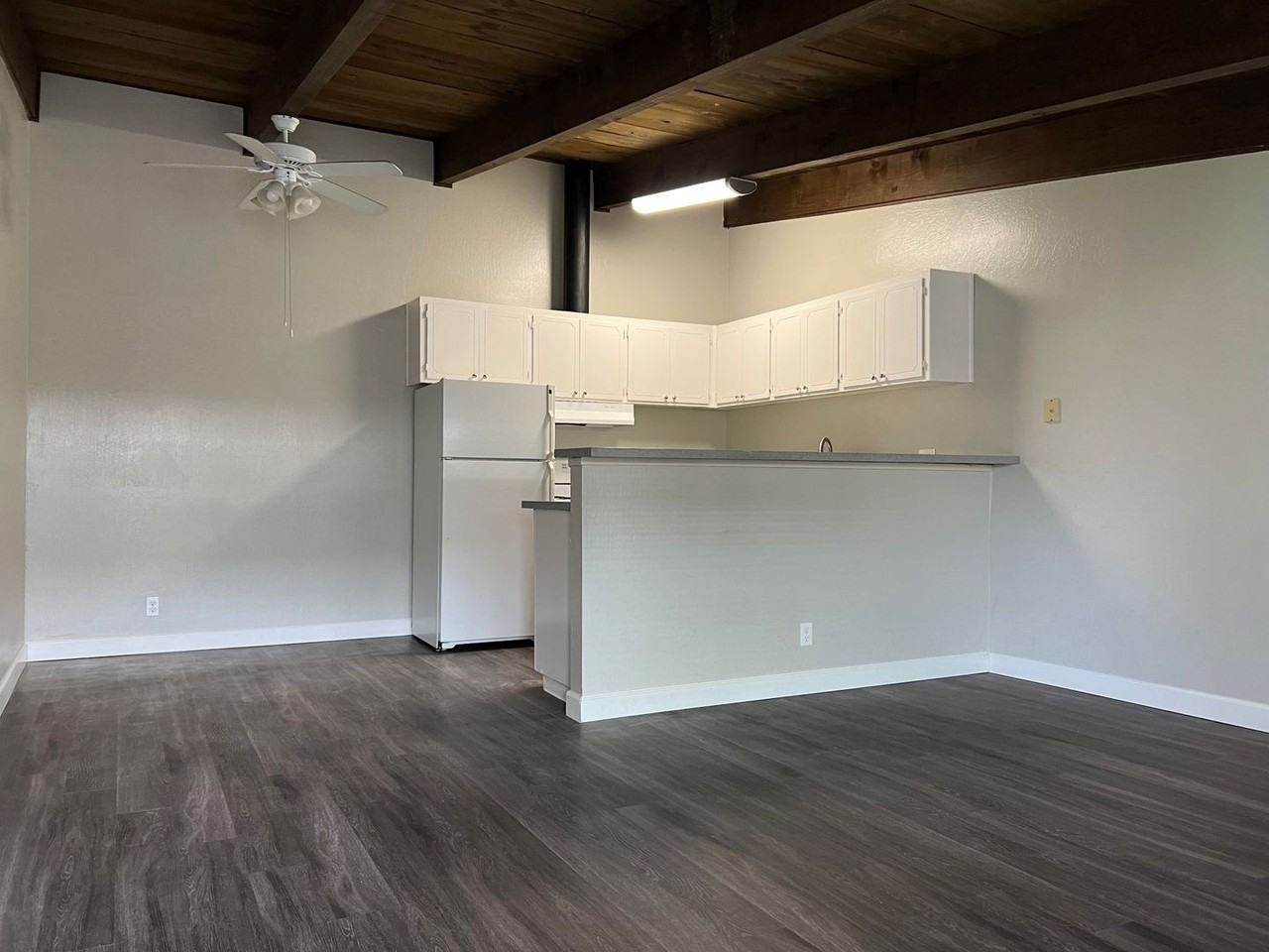 Joshua Tree Apartments - Photo 2 of 50