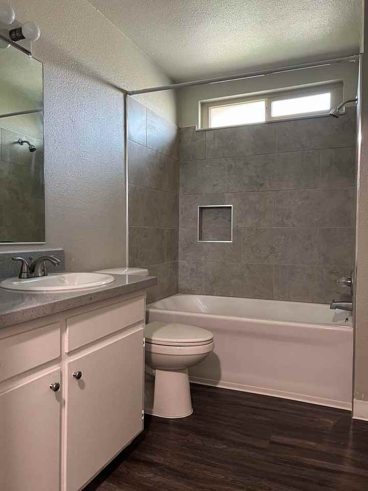 Joshua Tree Apartments - Photo 7 of 50