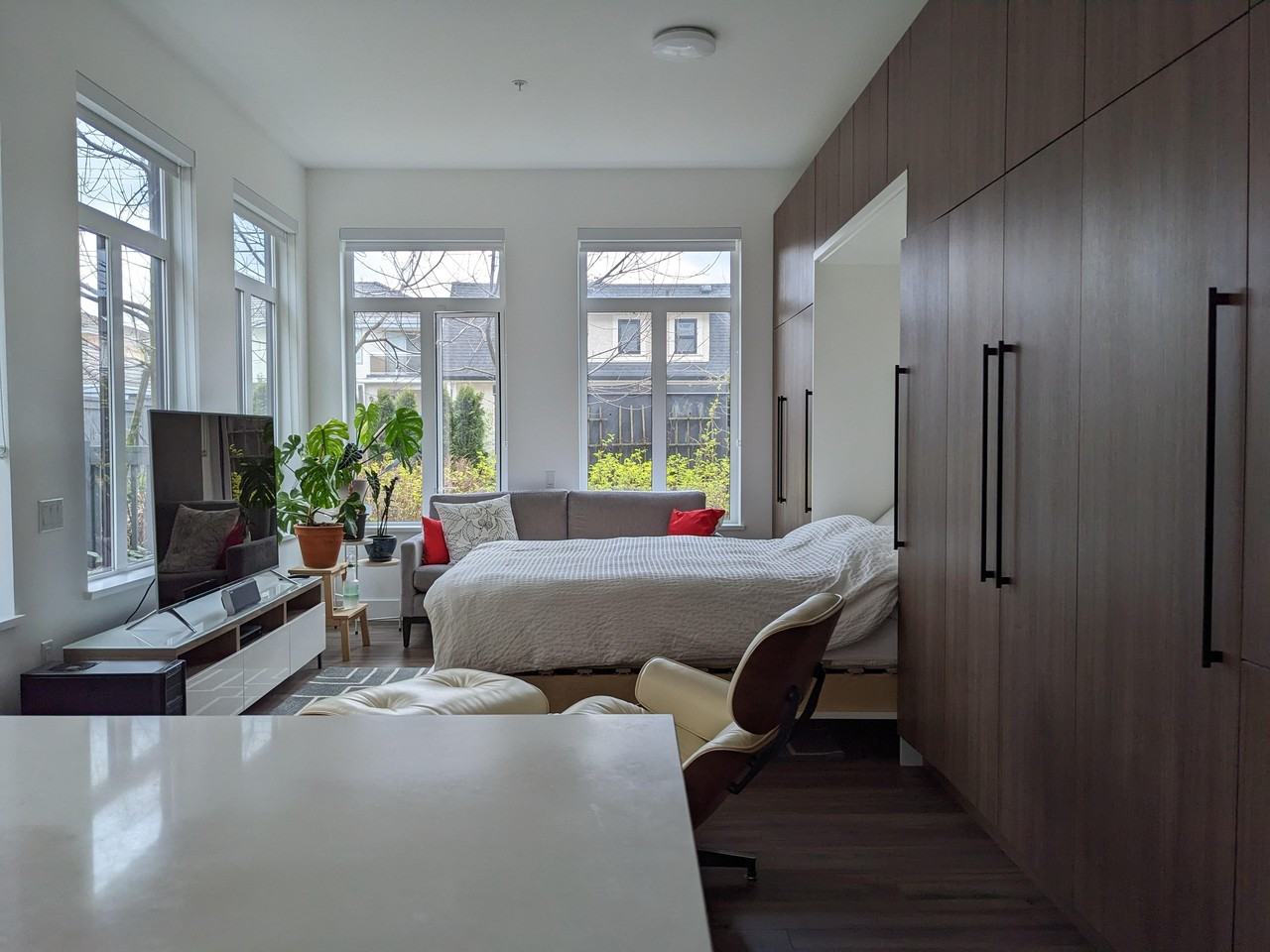 288 West King Edward Avenue #103 - Photo 7 of 10