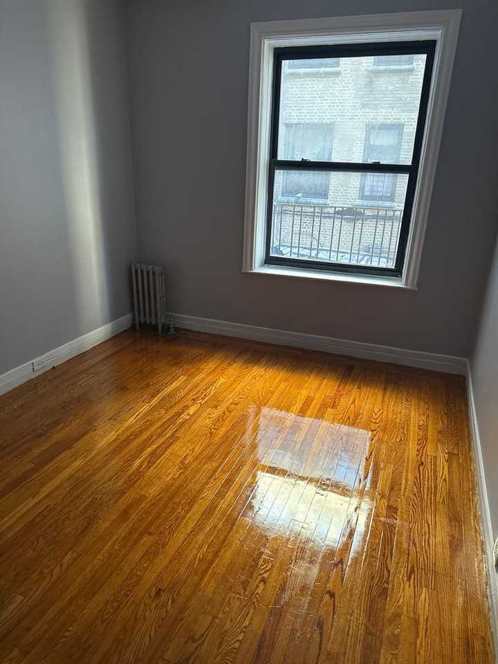 Baronsgate Towers LLC - Photo 4 of 13