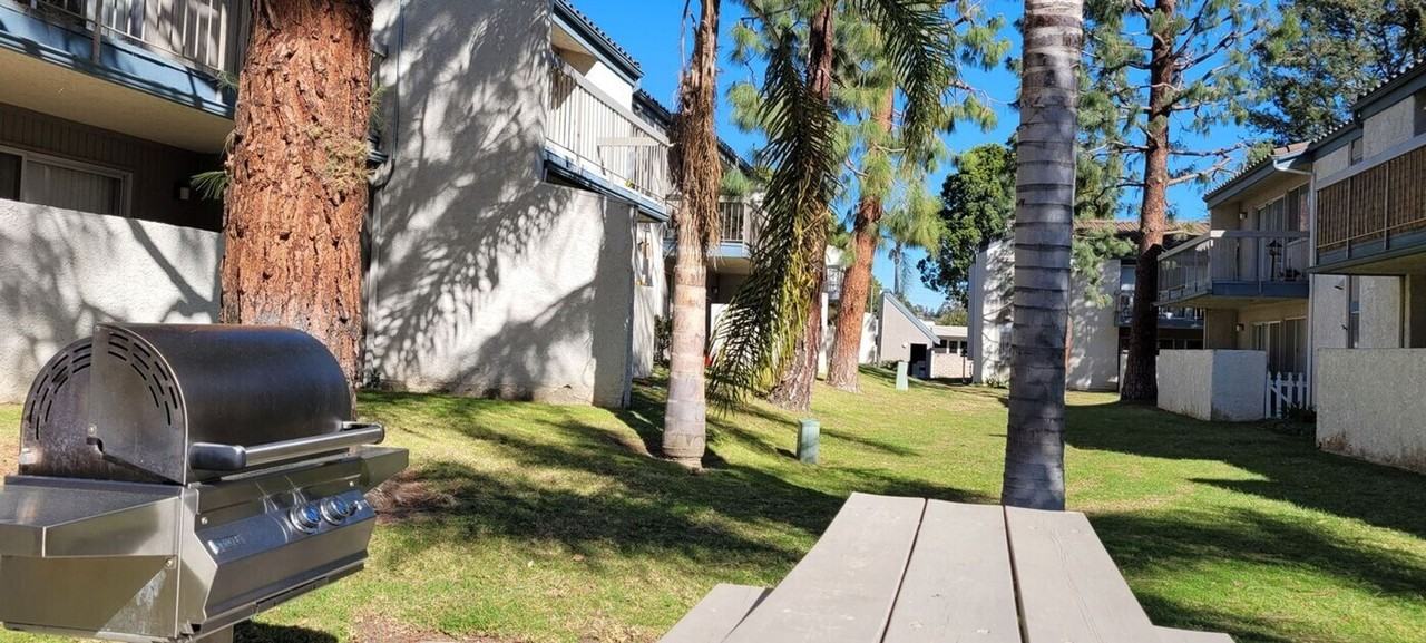 Ashwood Gardens - Photo 5 of 48