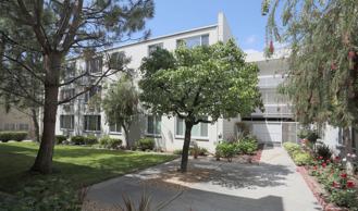 Welcome to La Villa Lake Apartments - Photo 1 of 1