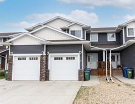 Amazing Price!! Townhouse Located in Sunnybrook!! - Photo 1 of 1