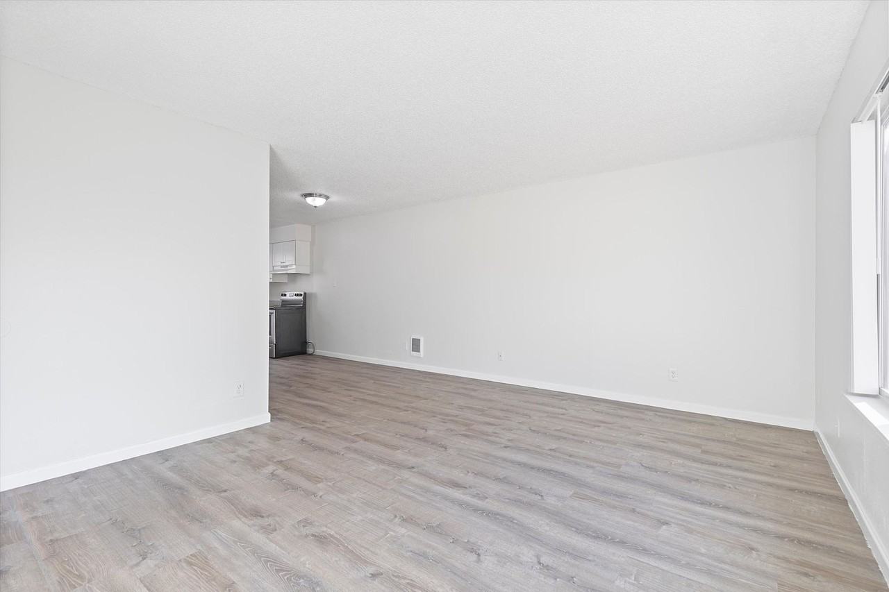 Griffin Court - Photo 6 of 44