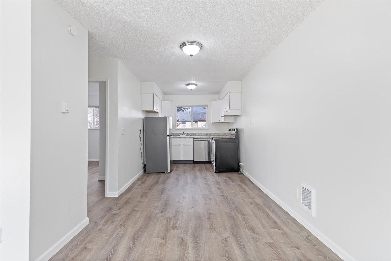 Griffin Court - Photo 7 of 44