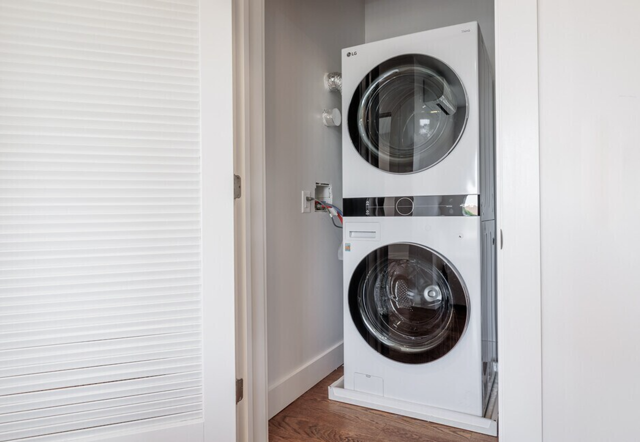 Century Tuer: Unveiling Our Exclusive Boutique Residences - Photo 5 of 36