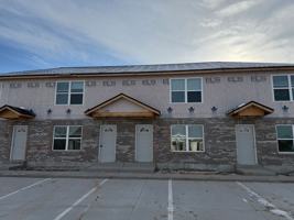 featured image of 2549 East 5th Street