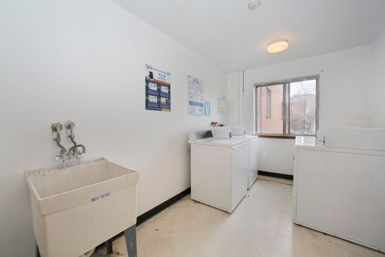 2001 Bryant Ave S - Photo 2 of 19