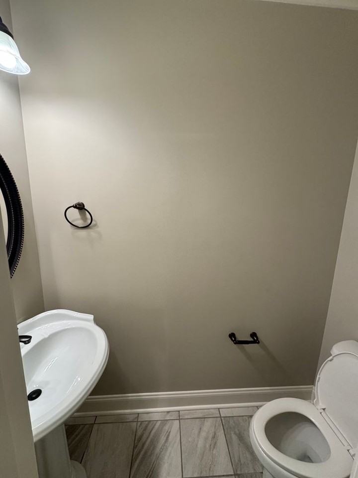 1102 Runningvine Ln - Photo 5 of 15