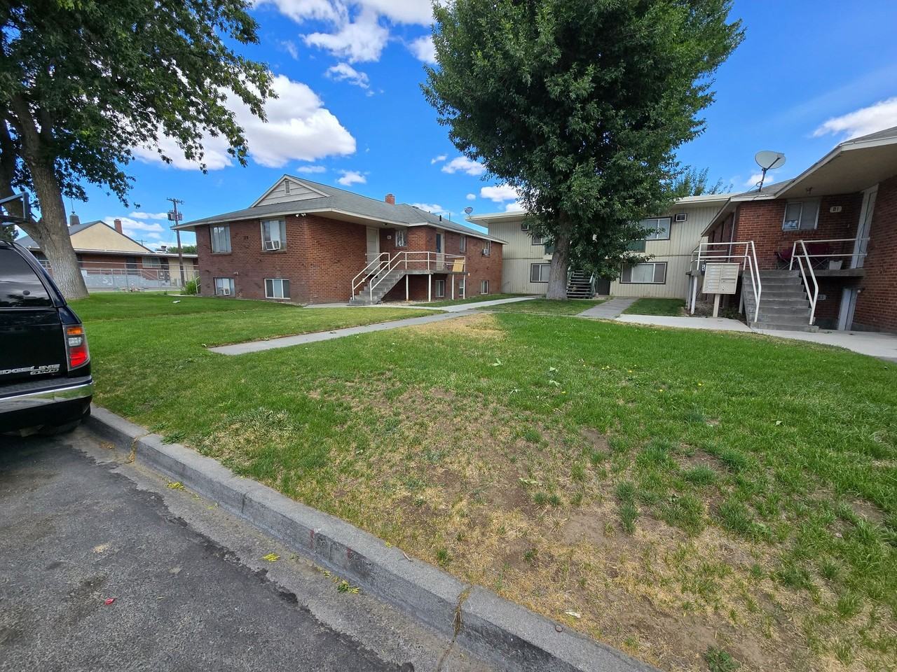 Beverly apartments - Photo 2 of 3