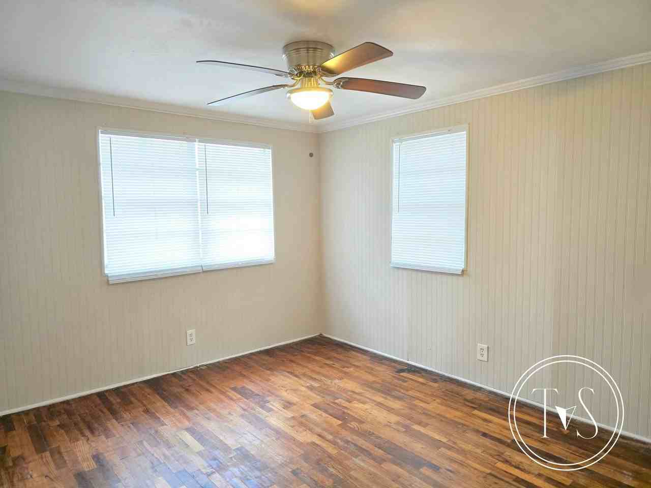 39 Lissner Ave - Photo 5 of 18