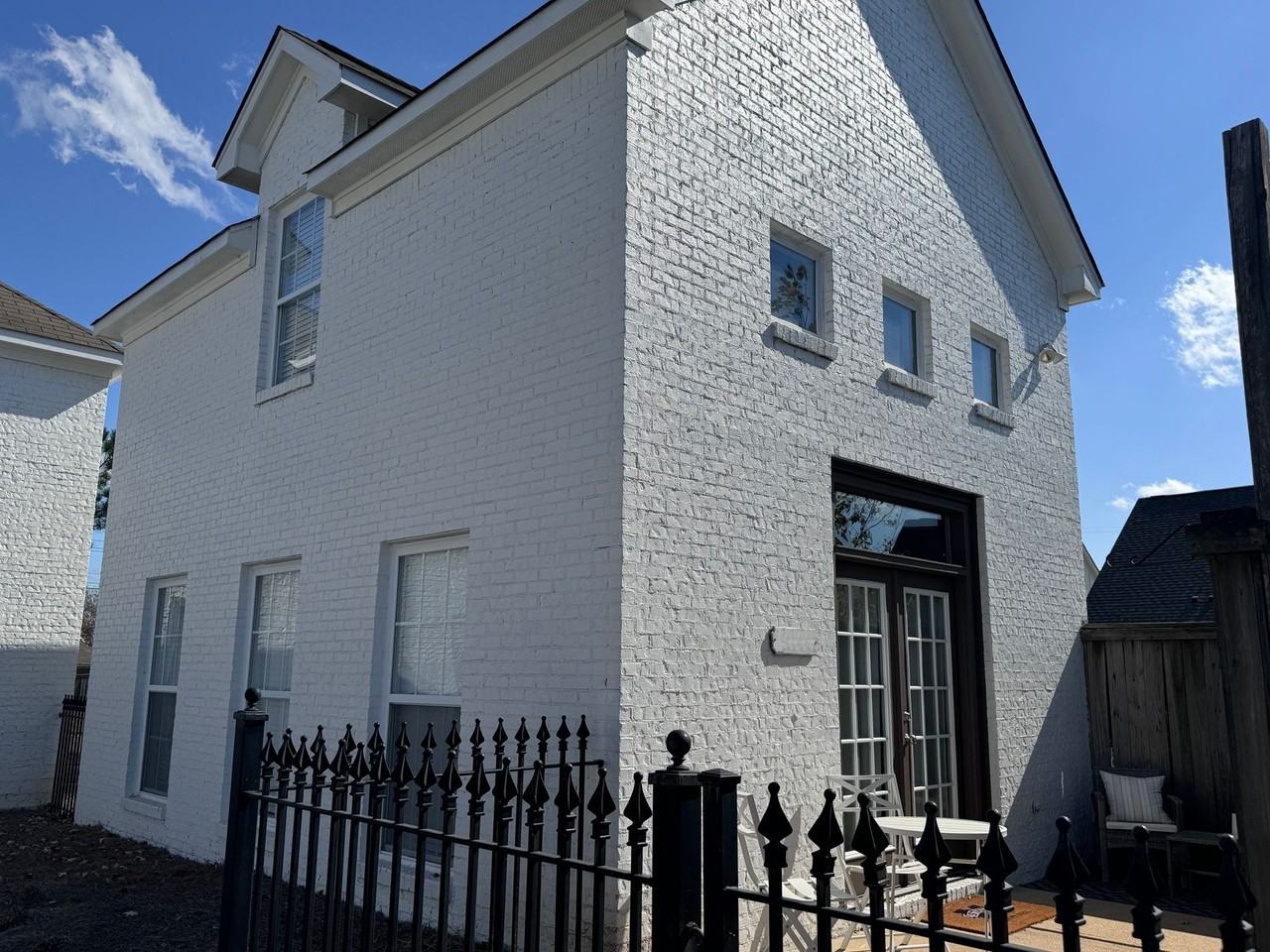 Mondrian Place - Photo 3 of 43