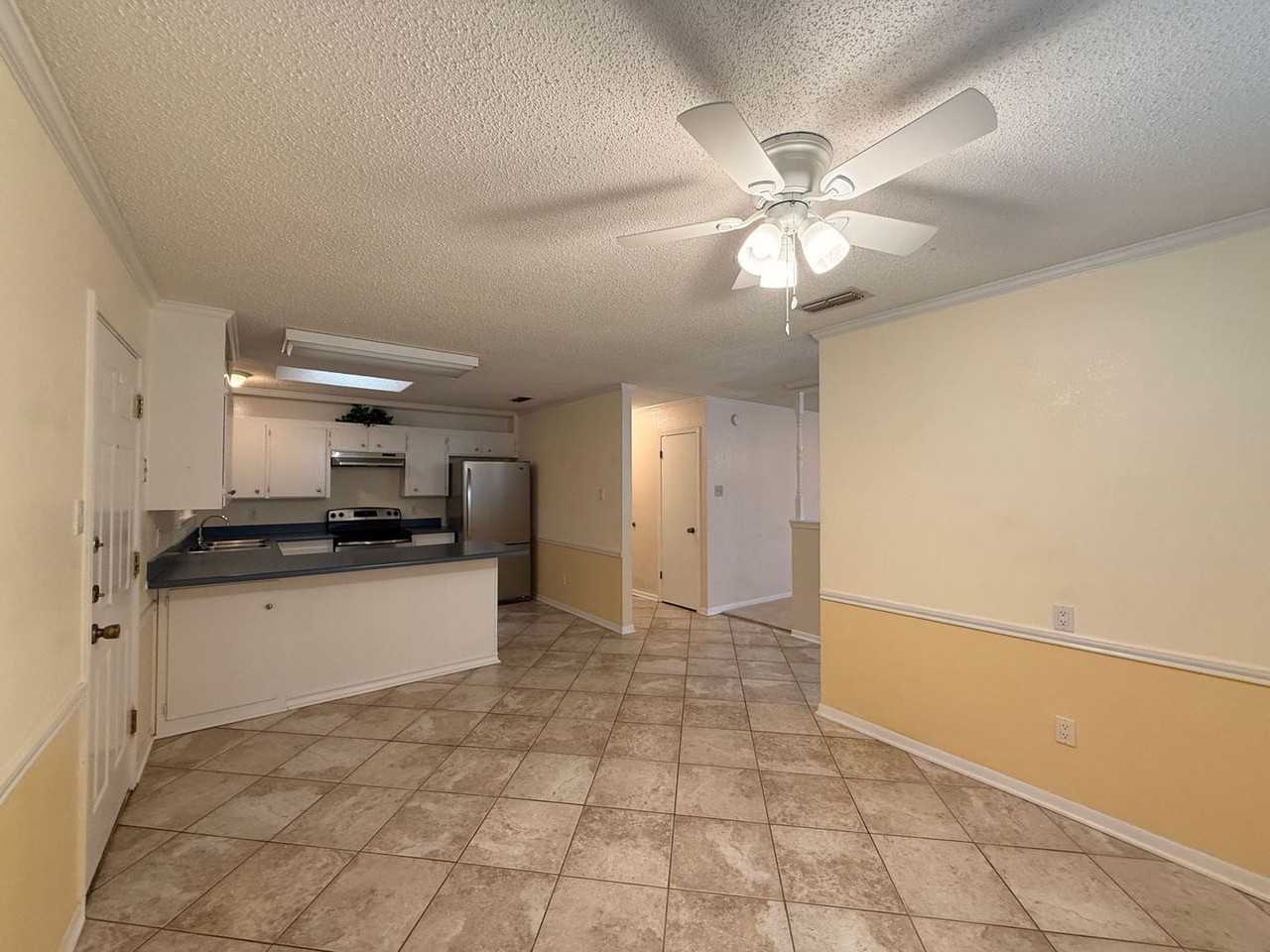 605 East Jasper Drive - Photo 6 of 22