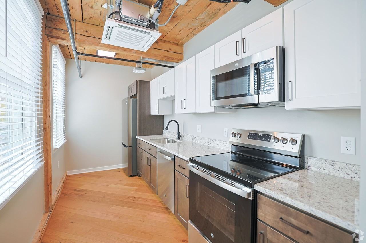 The Reeds - Photo 3 of 35