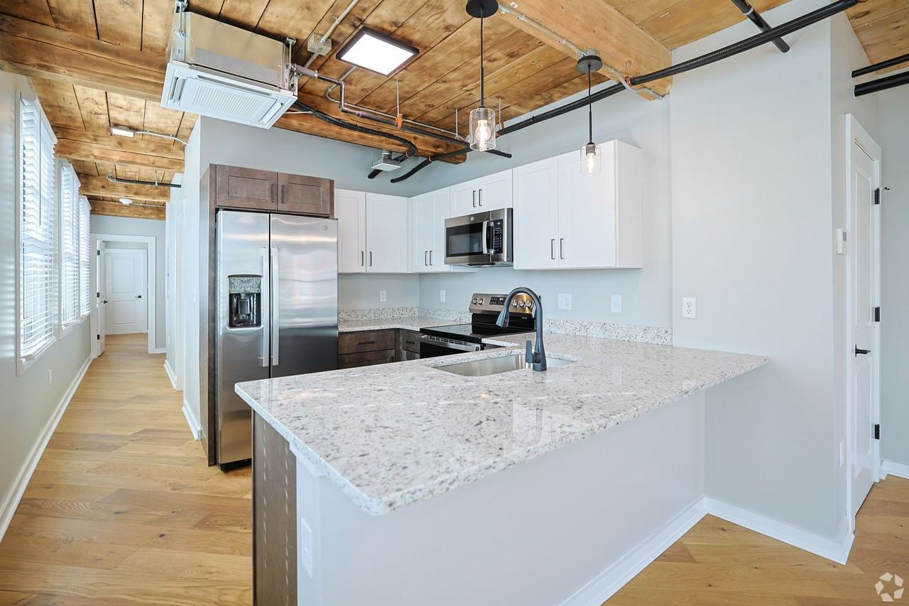 The Reeds - Photo 5 of 35