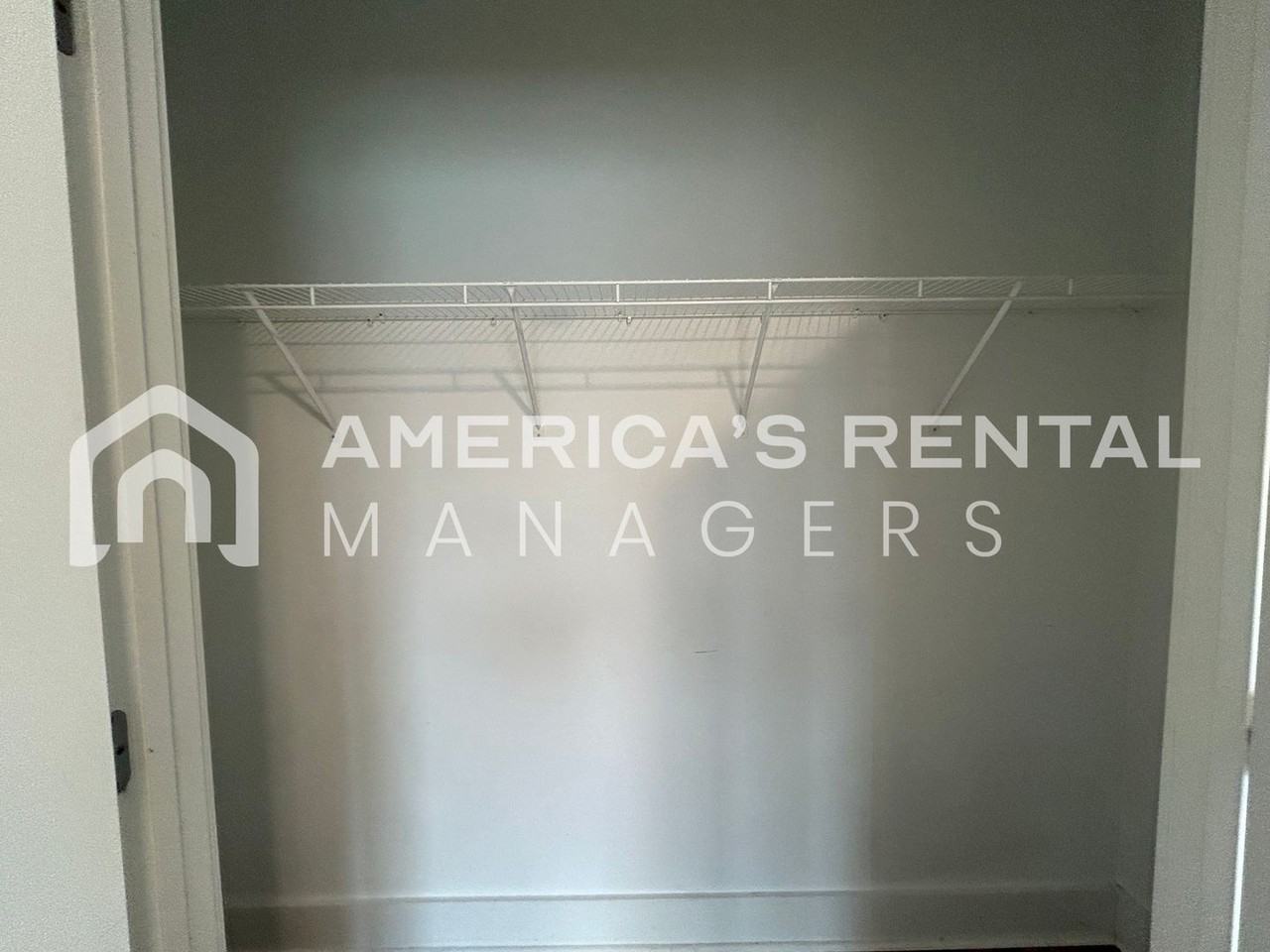 14682 Griffin St - Photo 6 of 36