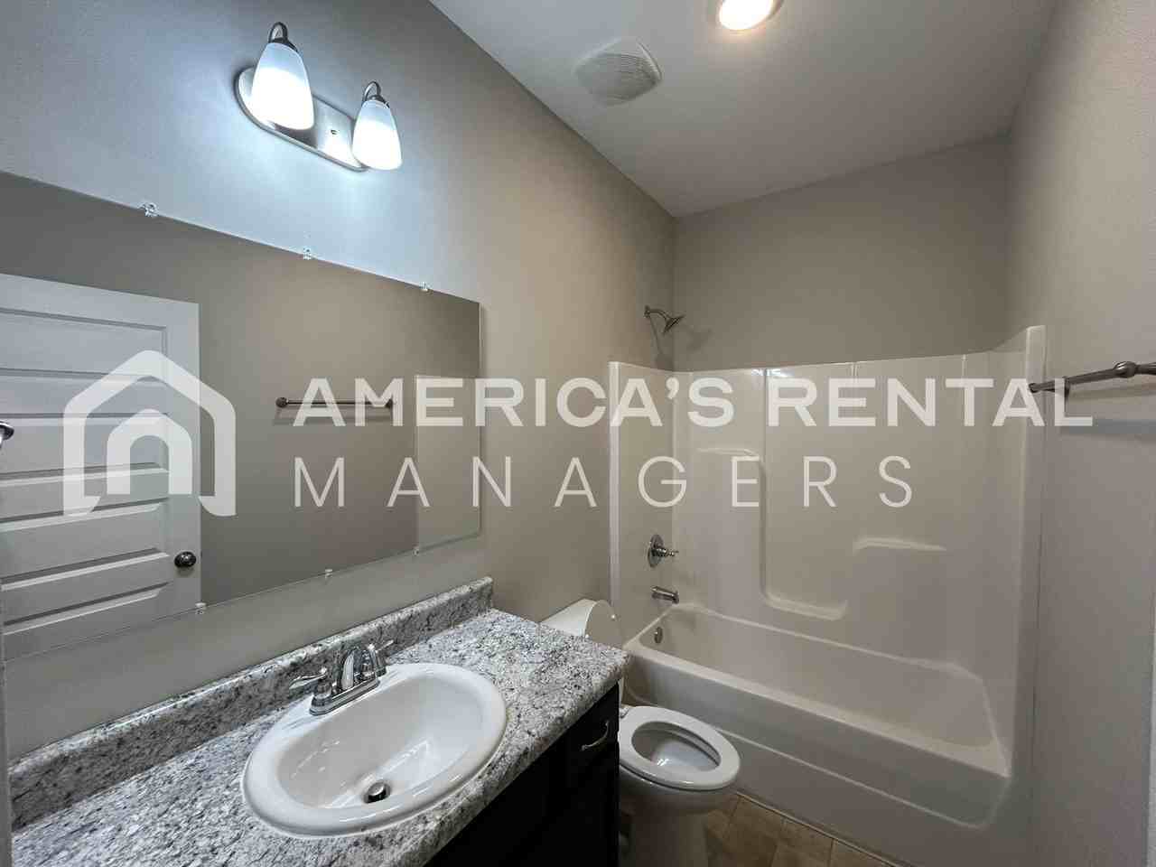 14682 Griffin St - Photo 7 of 36