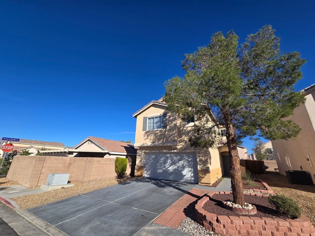 5324 Mum Ct - Photo 3 of 32
