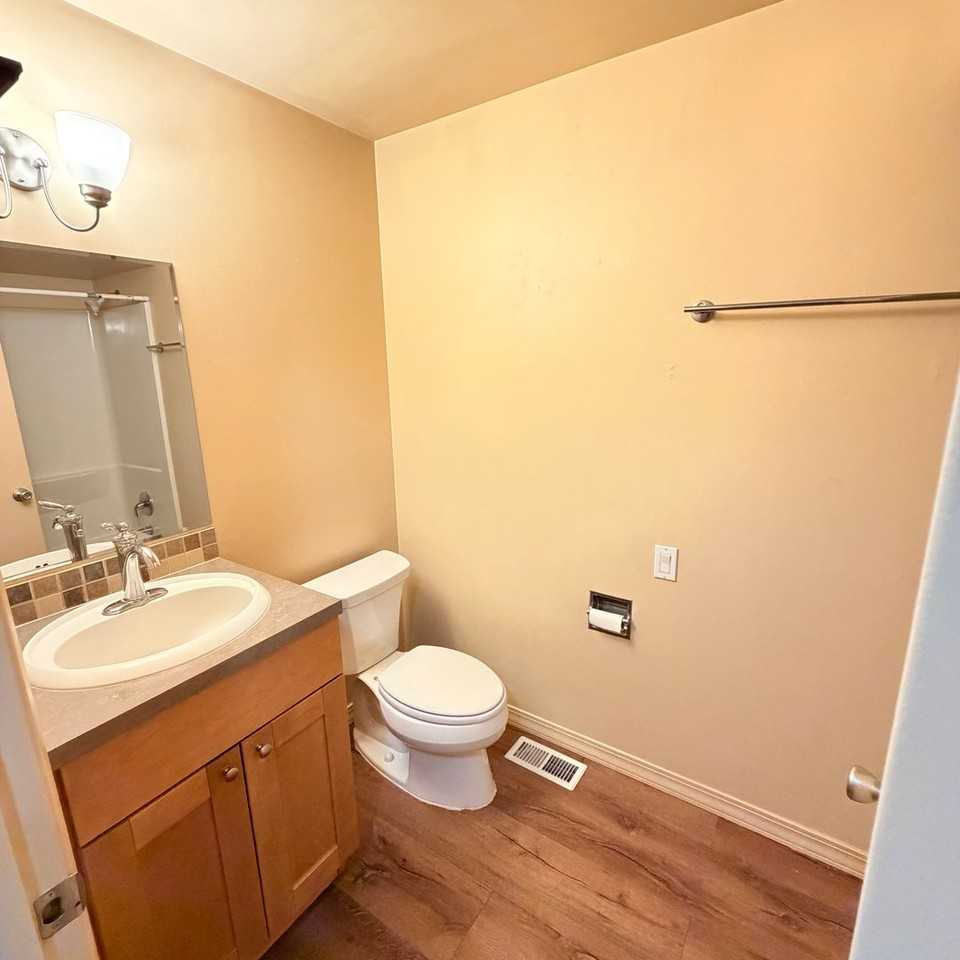 906 Summit Dr - Photo 6 of 28