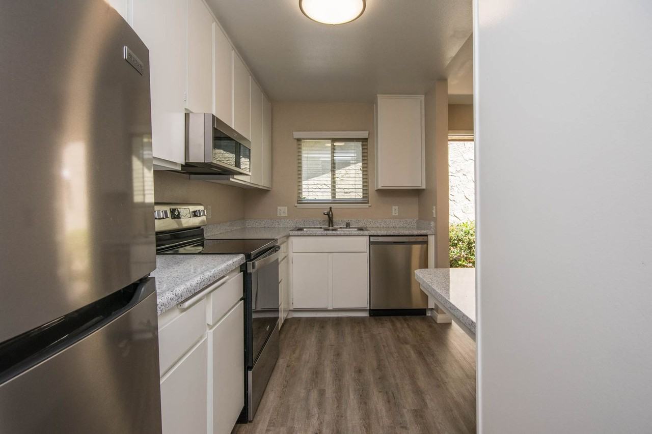 Merrywood Apts. - Photo 4 of 42